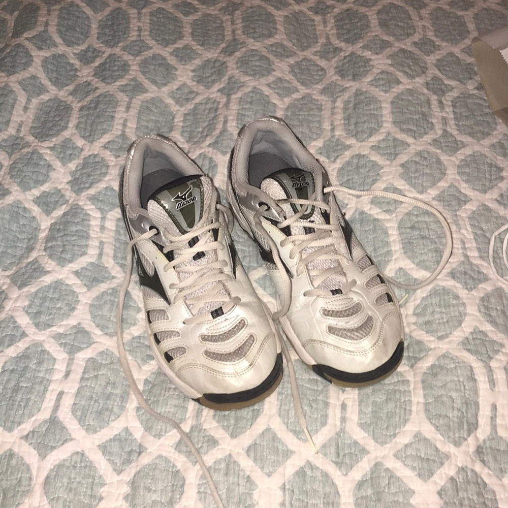 Mizuno Indoor Volleyball Shoes